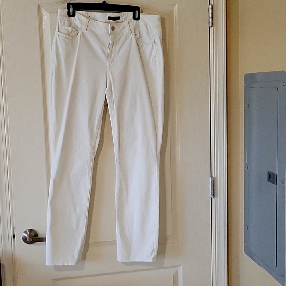 Ann Taylor Skinny Curvy Fit pants